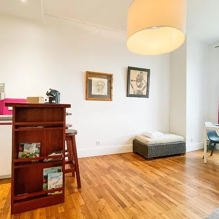 #gv The Charming 2 Bedrooms *