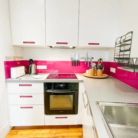 #gv The Charming 2 Bedrooms *
