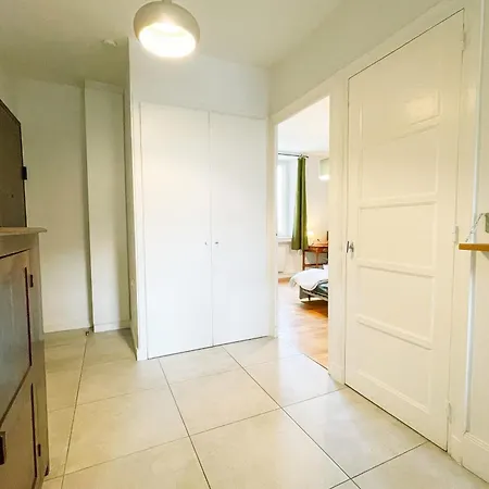 #gv The Charming 2 Bedrooms